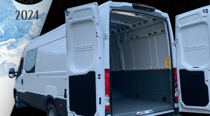 Iveco Daily traitement plancher et parois en Bullet Liner gris