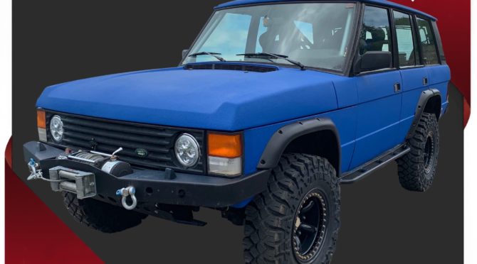 Traitement carrosserie complète en bleu pource Range Rover
